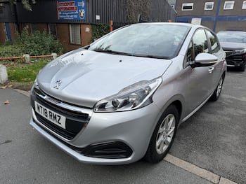 Used Peugeot 208 2018 for sale - 79735353: Photo
