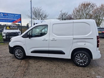 Used Citroen Berlingo 2024 for sale - 76656014: Photo