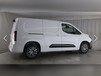 Used Citroen Berlingo 2024 for sale - 76656246: Photo