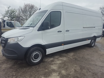 Mercedes-Benz Sprinter feature image