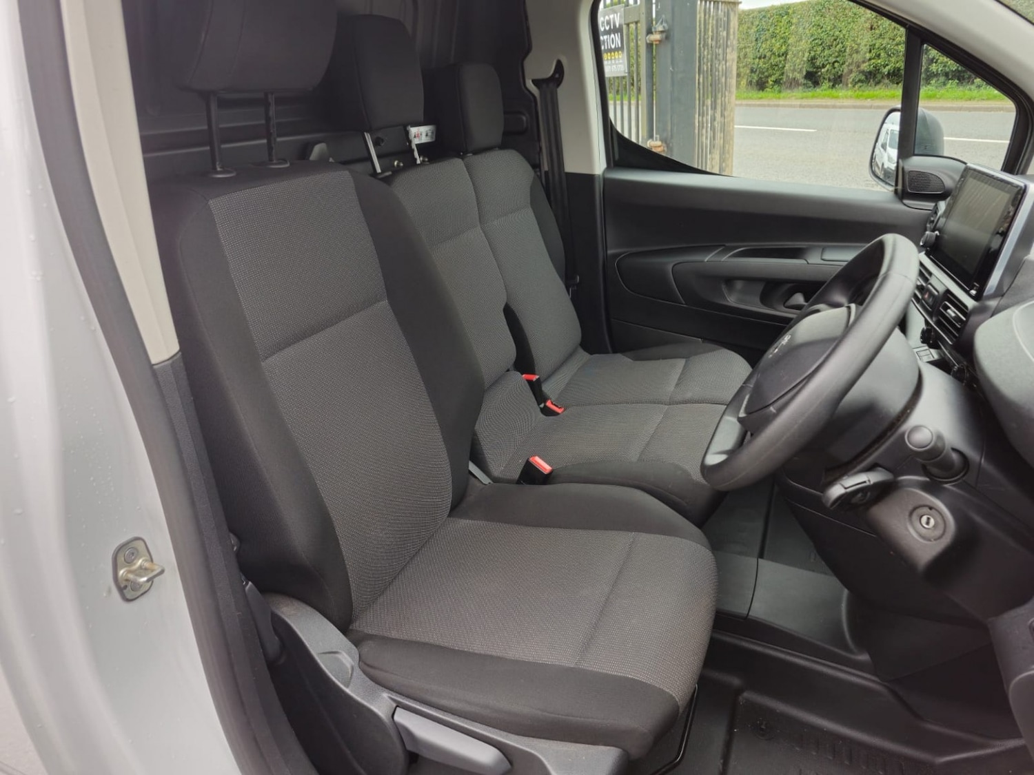 Used Peugeot Partner 2023 for sale - 76246096: Photo 11