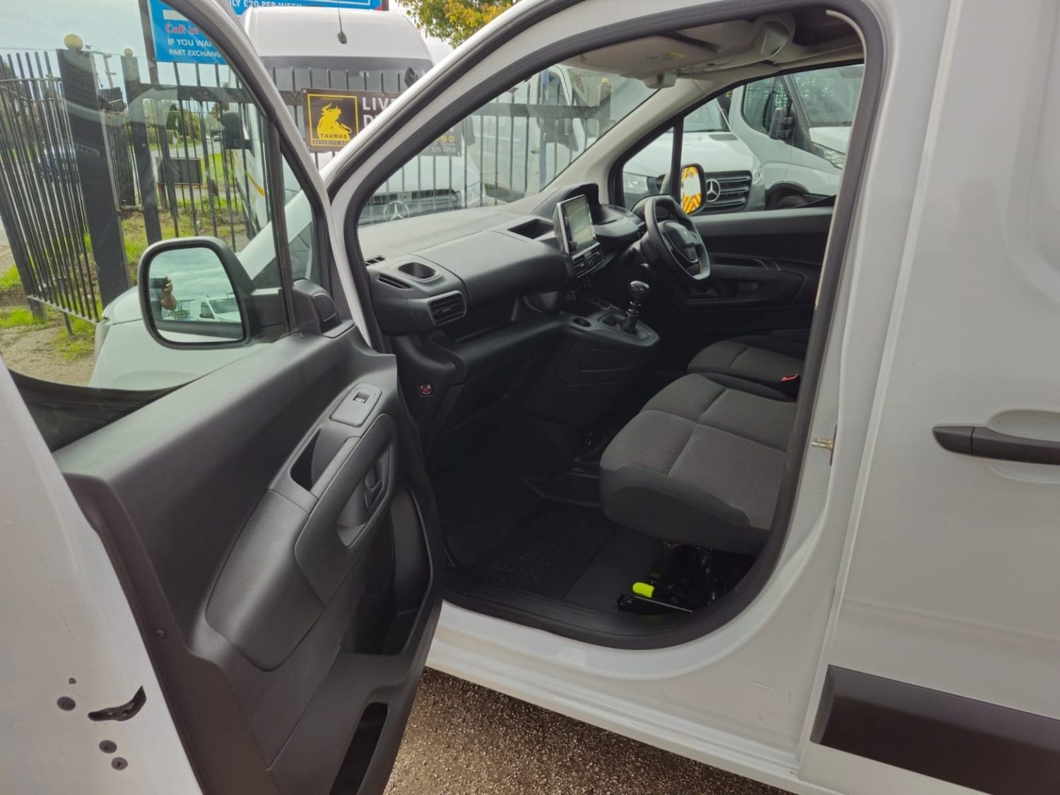 Used Peugeot Partner 2023 for sale - 76246096: Photo 12