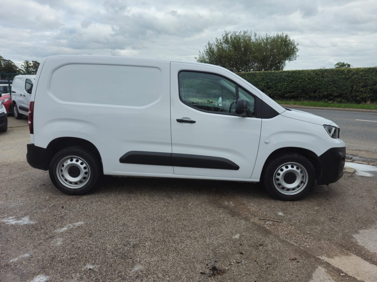 Used Peugeot Partner 2023 for sale - 76246096: Photo 5