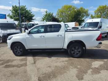 Used Toyota Hilux 2023 for sale - 74949730: Photo