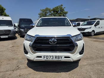Used Toyota Hilux 2023 for sale - 79323995: Photo