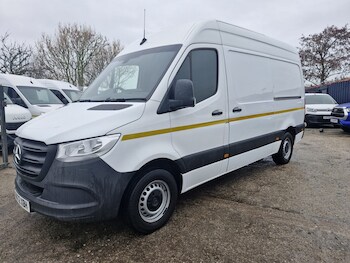 Mercedes-Benz Sprinter feature image