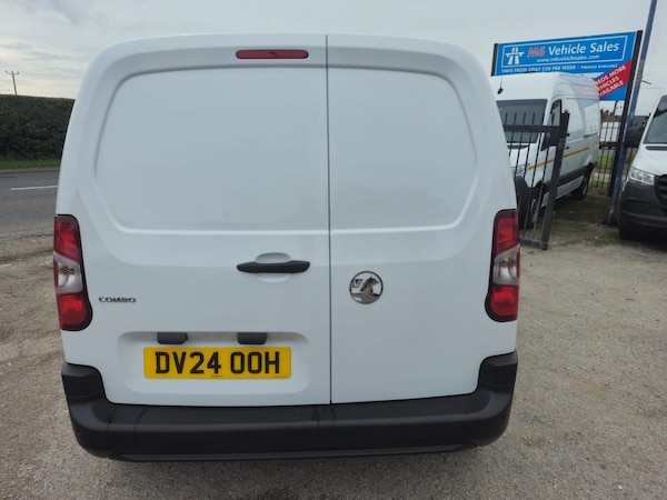 Used Vauxhall Combo 2024 for sale - 76246099: Photo 8