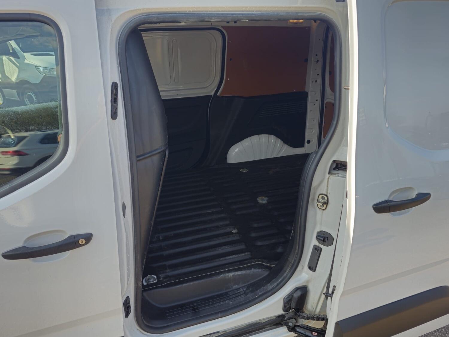 Used Toyota ProAce 2023 for sale - 76794420: Photo 10