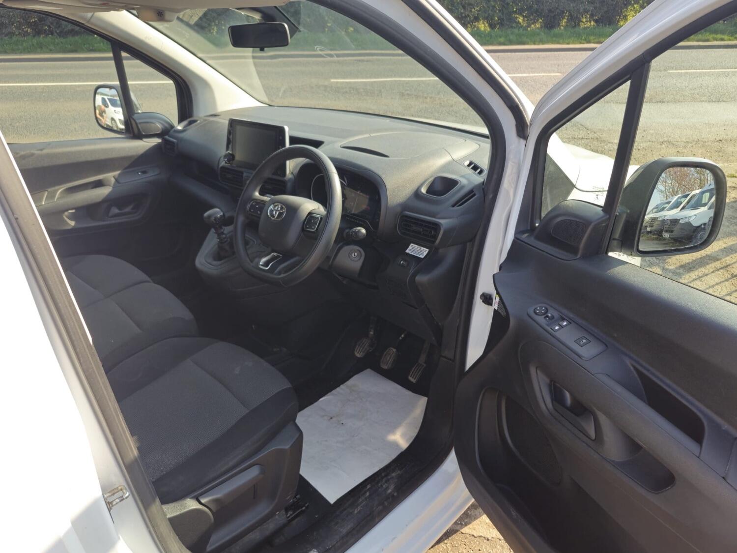 Used Toyota ProAce 2023 for sale - 76794420: Photo 12