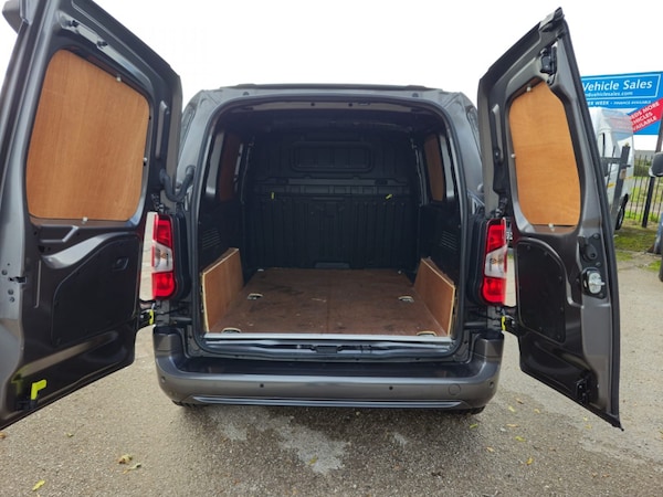 Used Citroen Berlingo 2021 for sale - 76246128: Photo 9