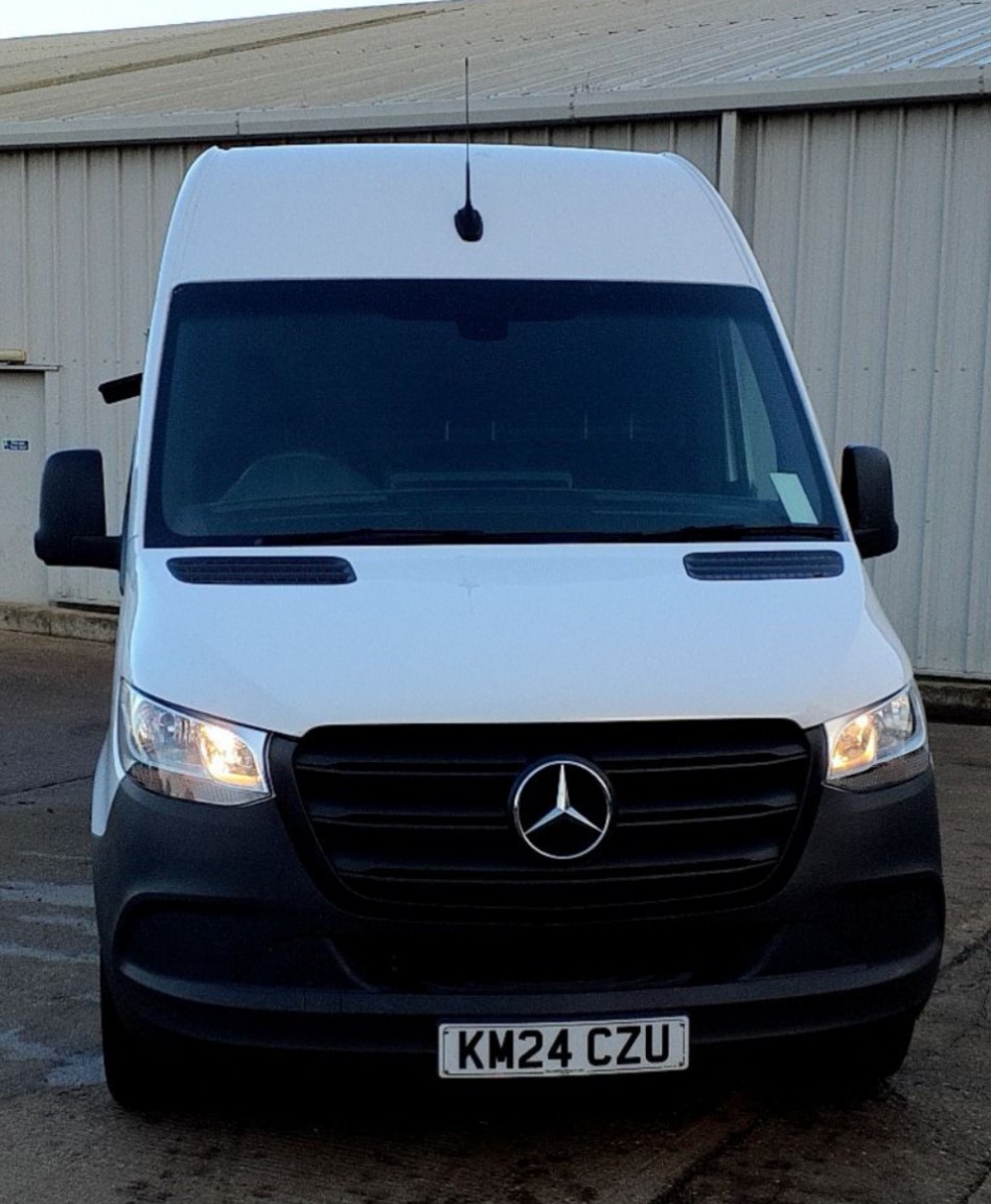 Used Mercedes-Benz Sprinter 2024 for sale - 77162156: Photo 2