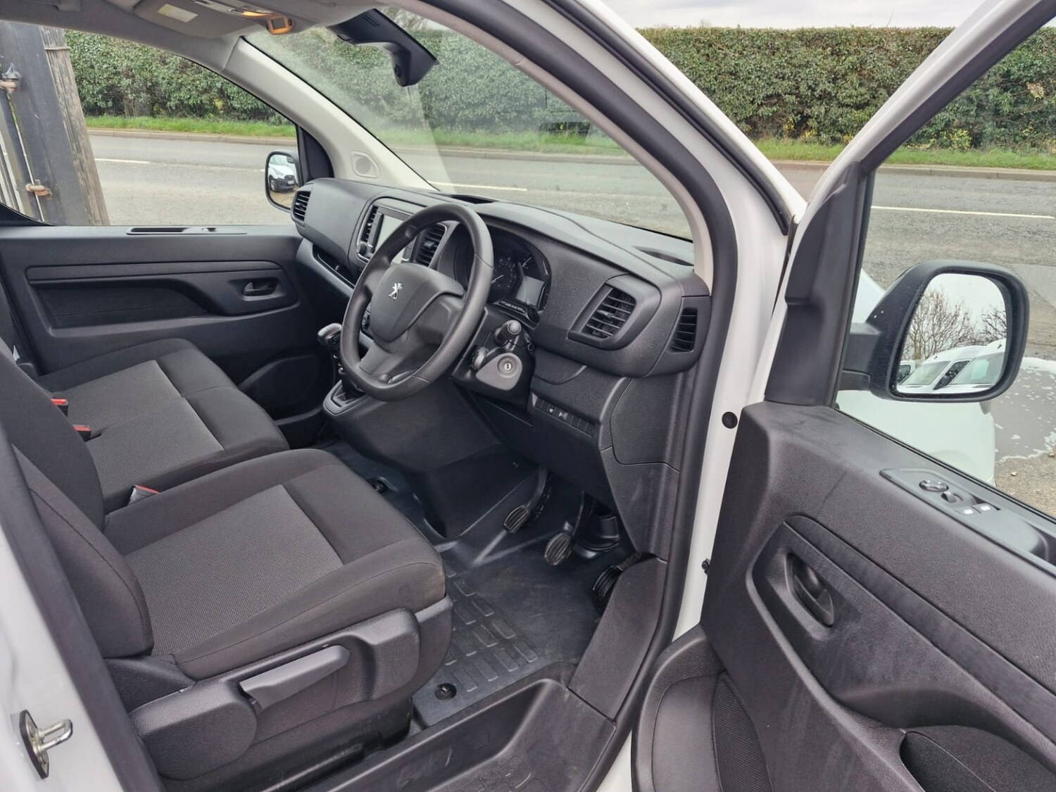 Used Peugeot Expert 2023 for sale - 77694385: Photo 13