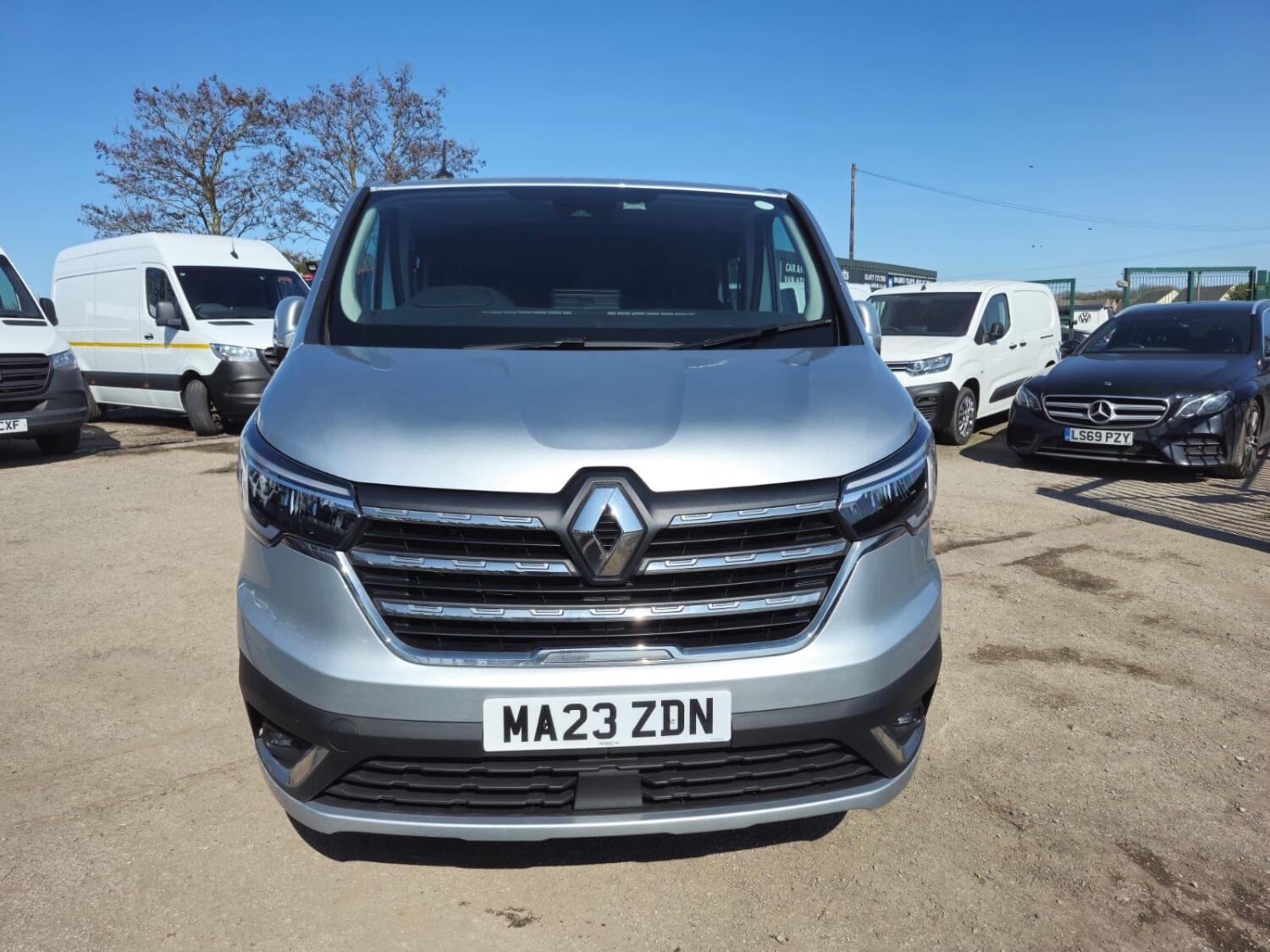Used Renault Trafic 2023 for sale - 76794421: Photo 2