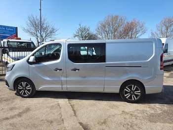 Used Renault Trafic 2023 for sale - 76794421: Photo