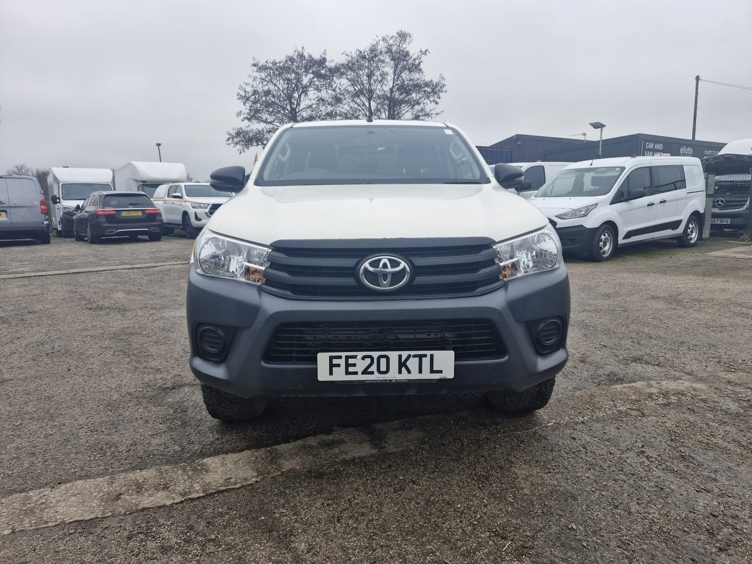 Used Toyota Hilux 2020 for sale - 77694193: Photo 2
