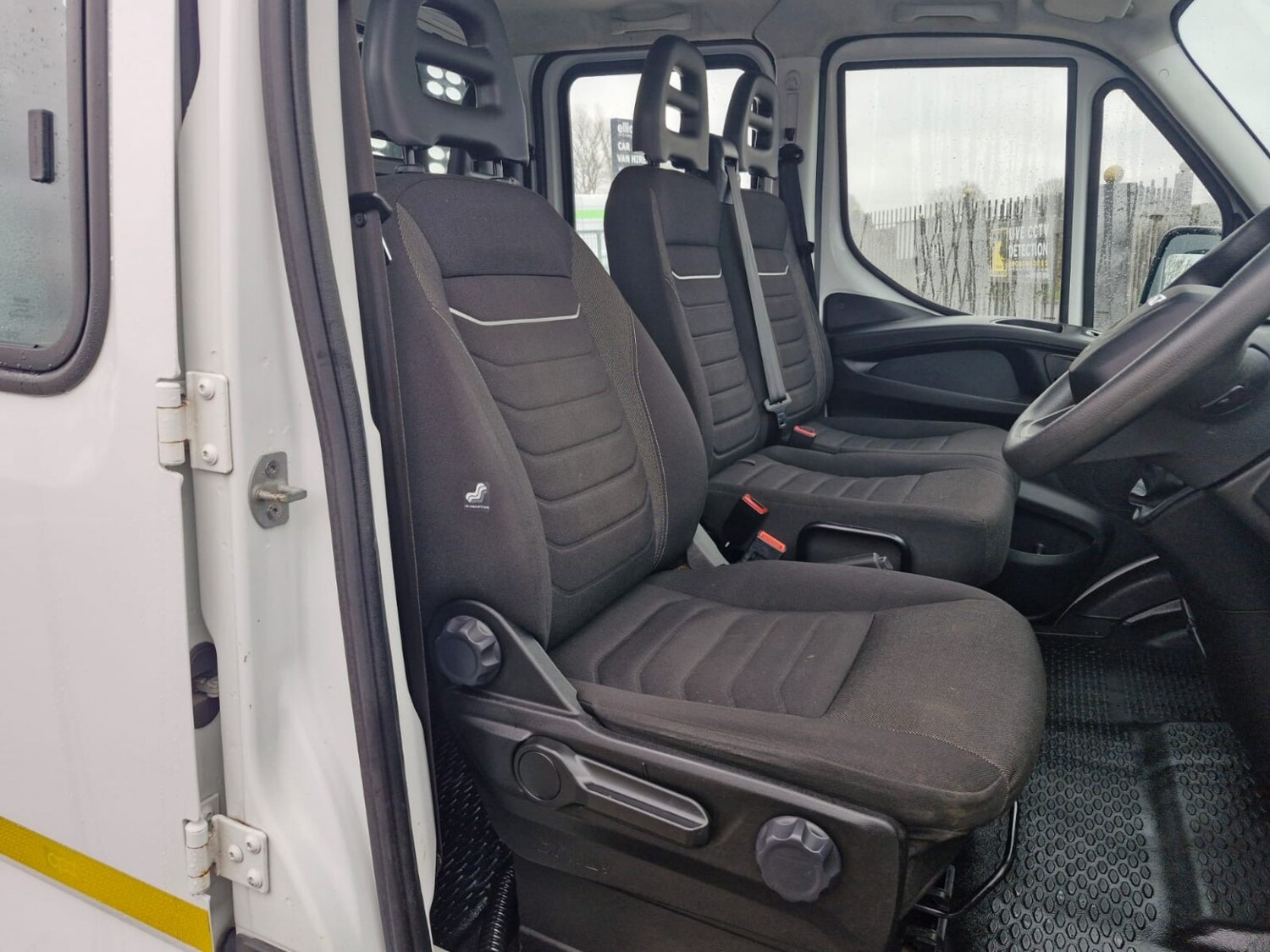 Used Iveco Daily 2023 for sale - 77694386: Photo 15
