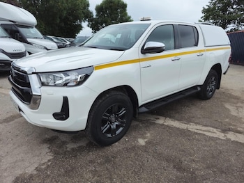 Used Toyota Hilux 2023 for sale - 75151657: Photo