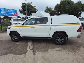 Used Toyota Hilux 2023 for sale - 75151657: Photo
