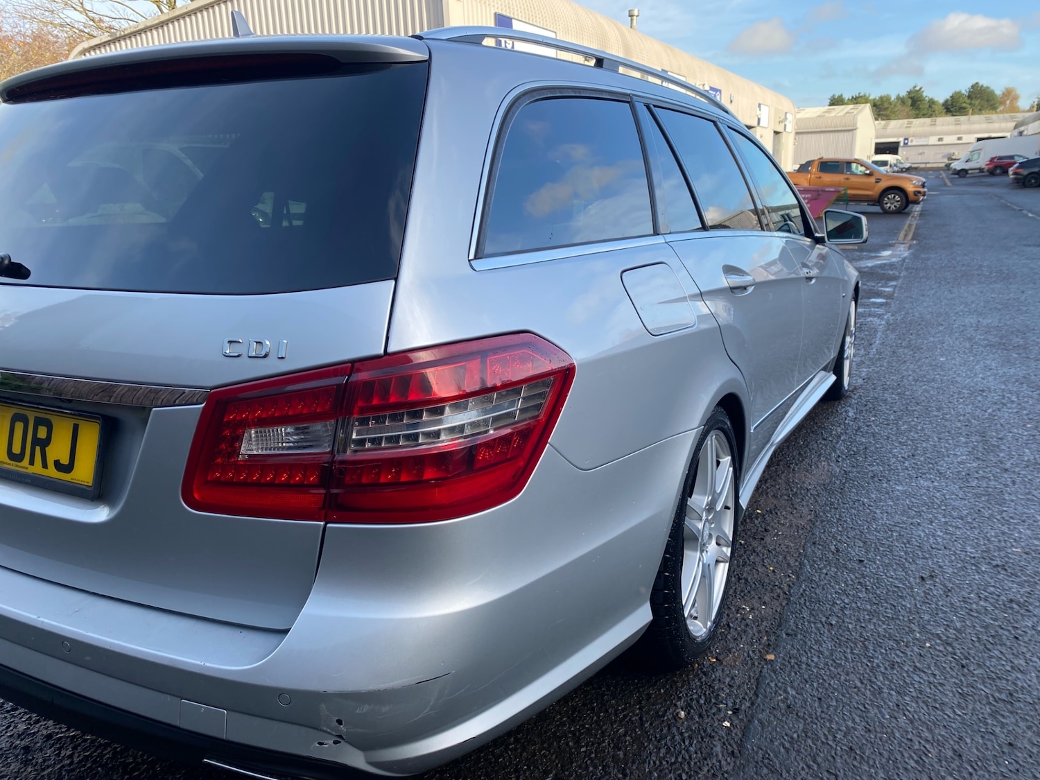 Used Mercedes-Benz E Class 2011 for sale - 76557055: Photo 15