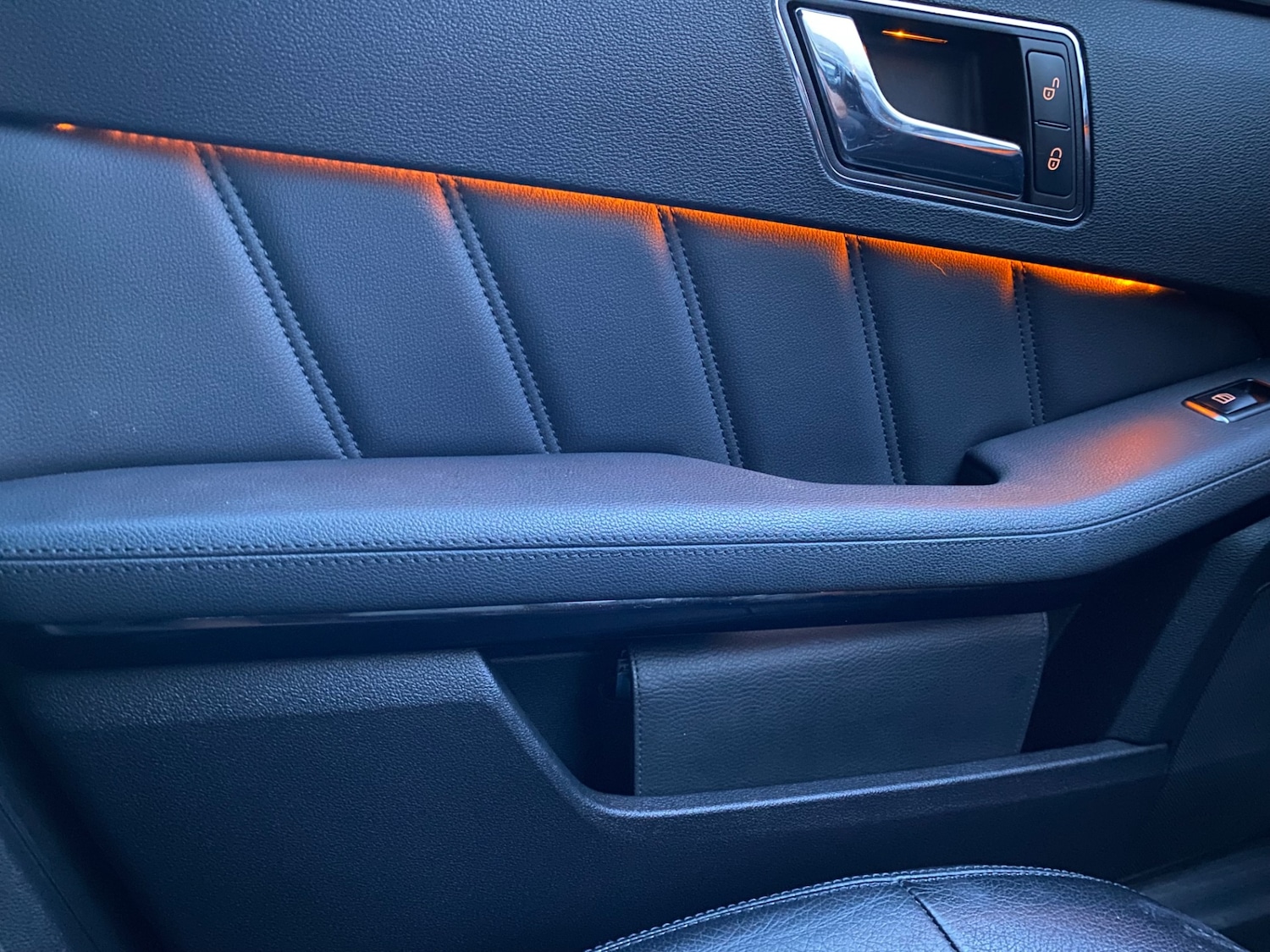 Used Mercedes-Benz E Class 2011 for sale - 76557055: Photo 18