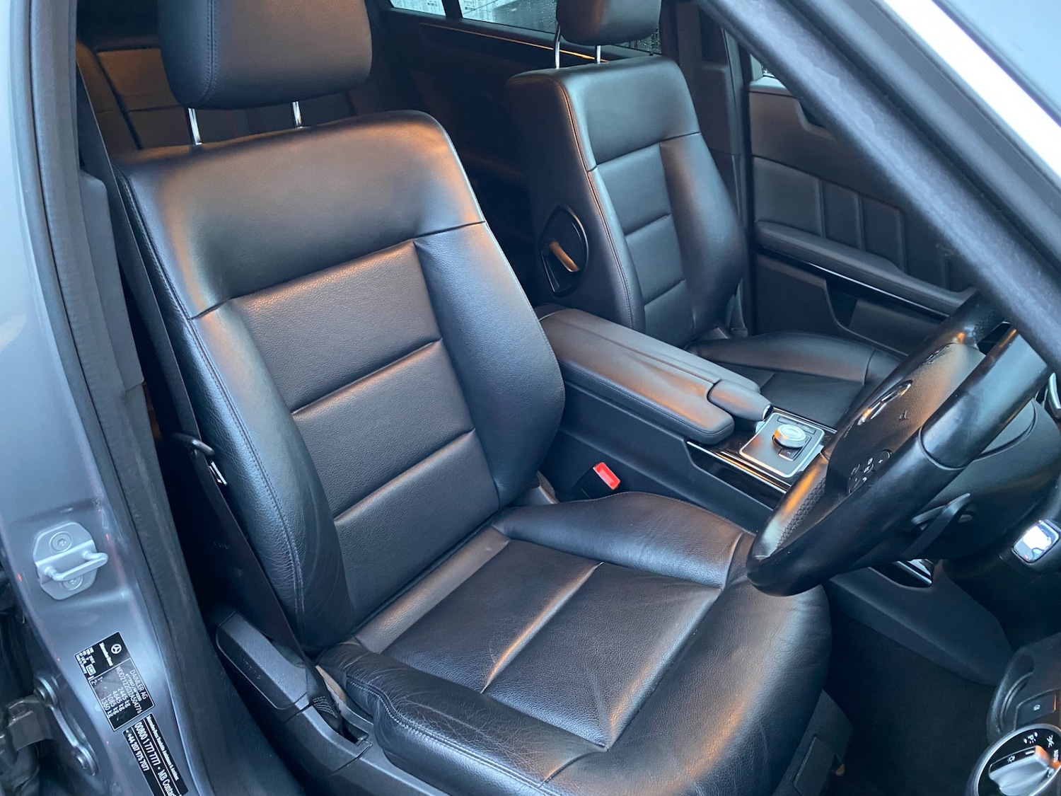 Used Mercedes-Benz E Class 2011 for sale - 76557055: Photo 22