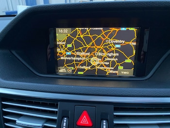 Used Mercedes-Benz E Class 2011 for sale - 76557055: Photo