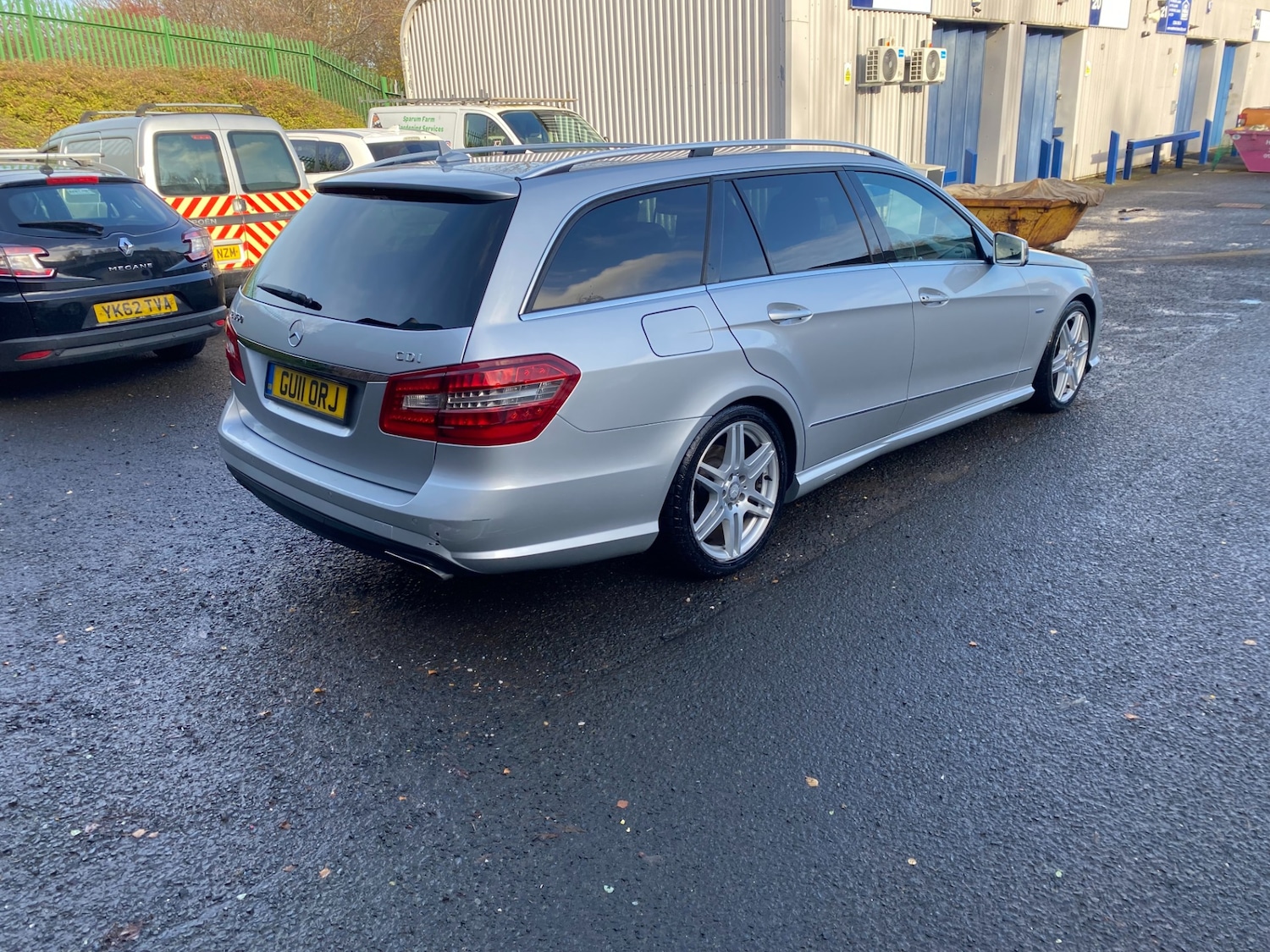 Used Mercedes-Benz E Class 2011 for sale - 76557055: Photo 9