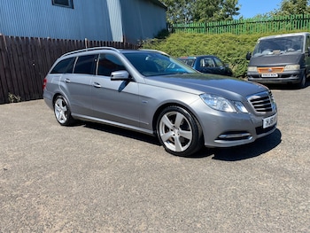 Used Mercedes-Benz E Class 2011 for sale - 79417367: Photo