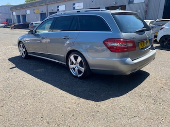 Used Mercedes-Benz E Class 2011 for sale - 79417367: Photo
