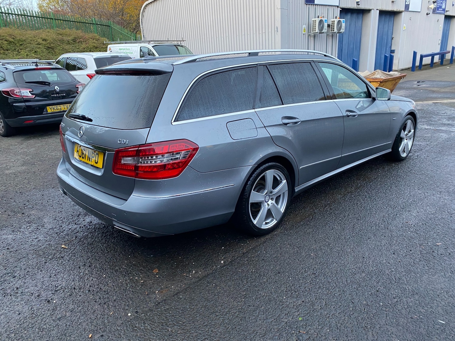 Used Mercedes-Benz E Class 2011 for sale - 76476878: Photo 15