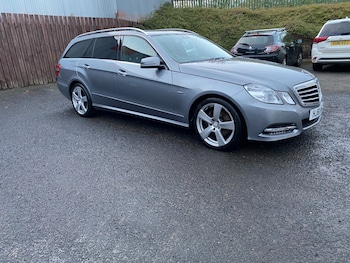 Used Mercedes-Benz E Class 2011 for sale - 76476878: Photo