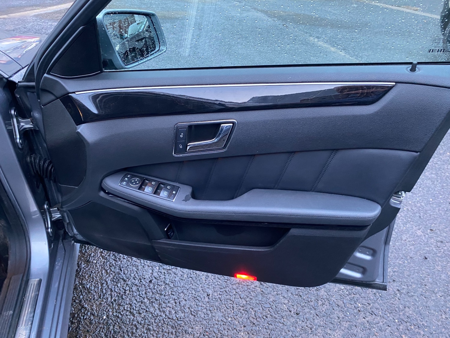 Used Mercedes-Benz E Class 2011 for sale - 76476878: Photo 22