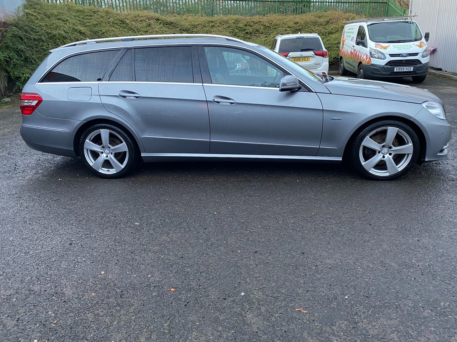 Used Mercedes-Benz E Class 2011 for sale - 76476878: Photo 28