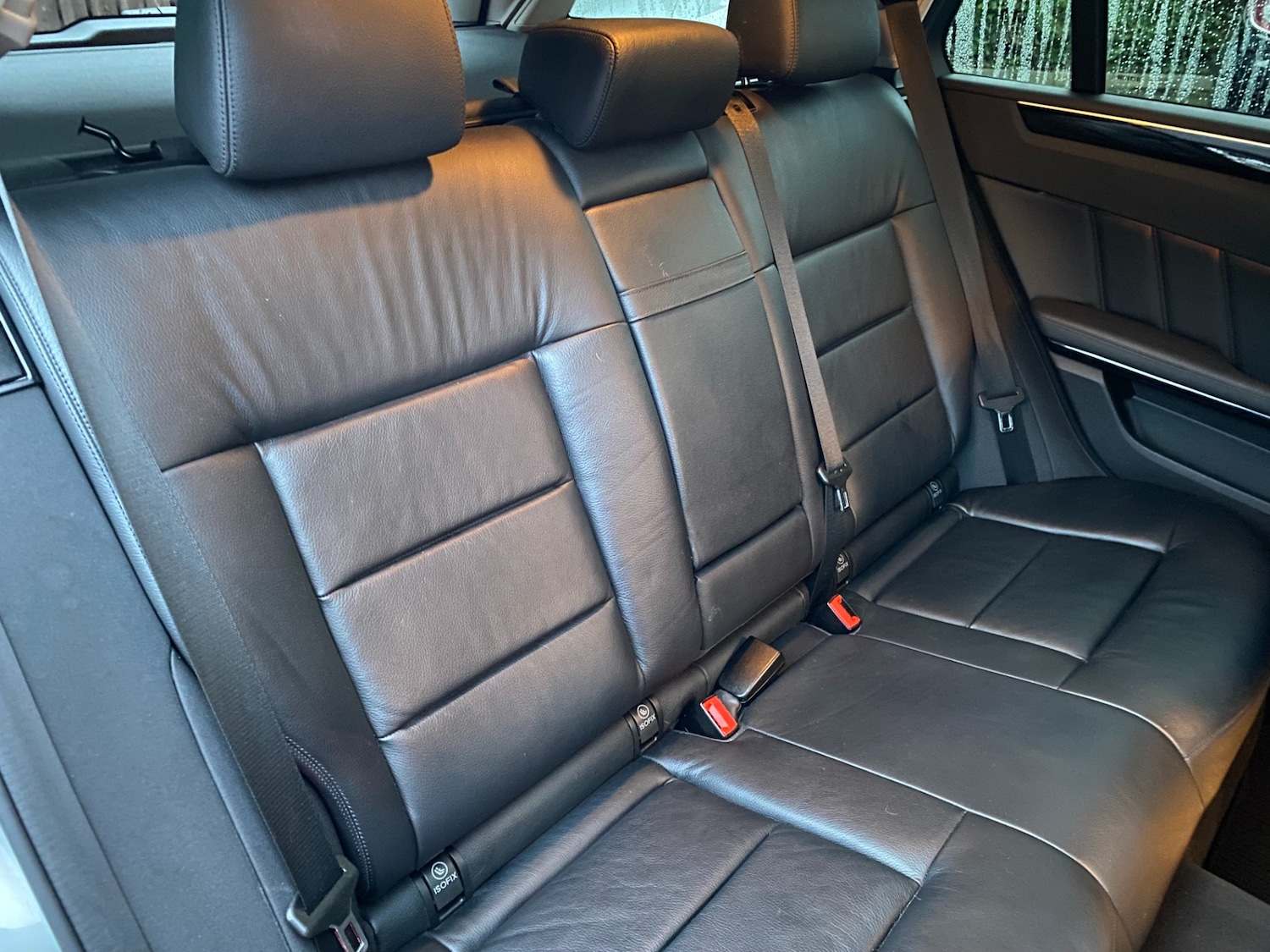 Used Mercedes-Benz E Class 2011 for sale - 76476878: Photo 6