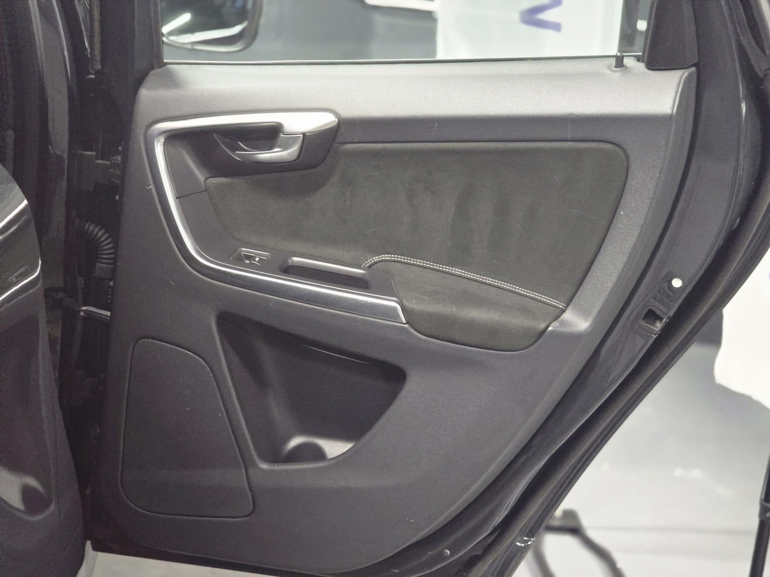 Used Volvo XC60 2014 for sale - 77982527: Photo 28