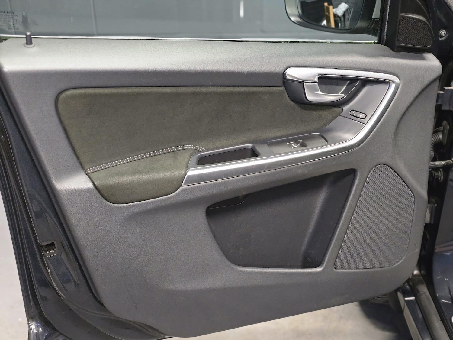 Used Volvo XC60 2014 for sale - 77982527: Photo 29