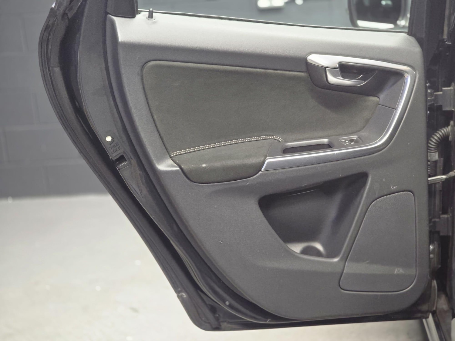 Used Volvo XC60 2014 for sale - 77982527: Photo 30