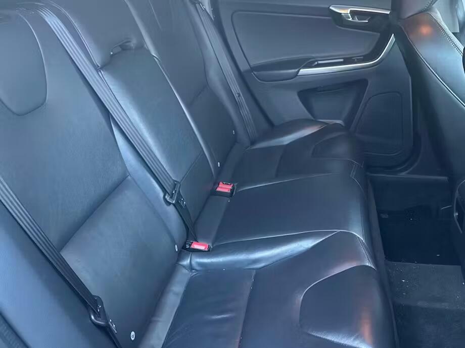 Used Volvo XC60 2017 for sale - 77982233: Photo 13