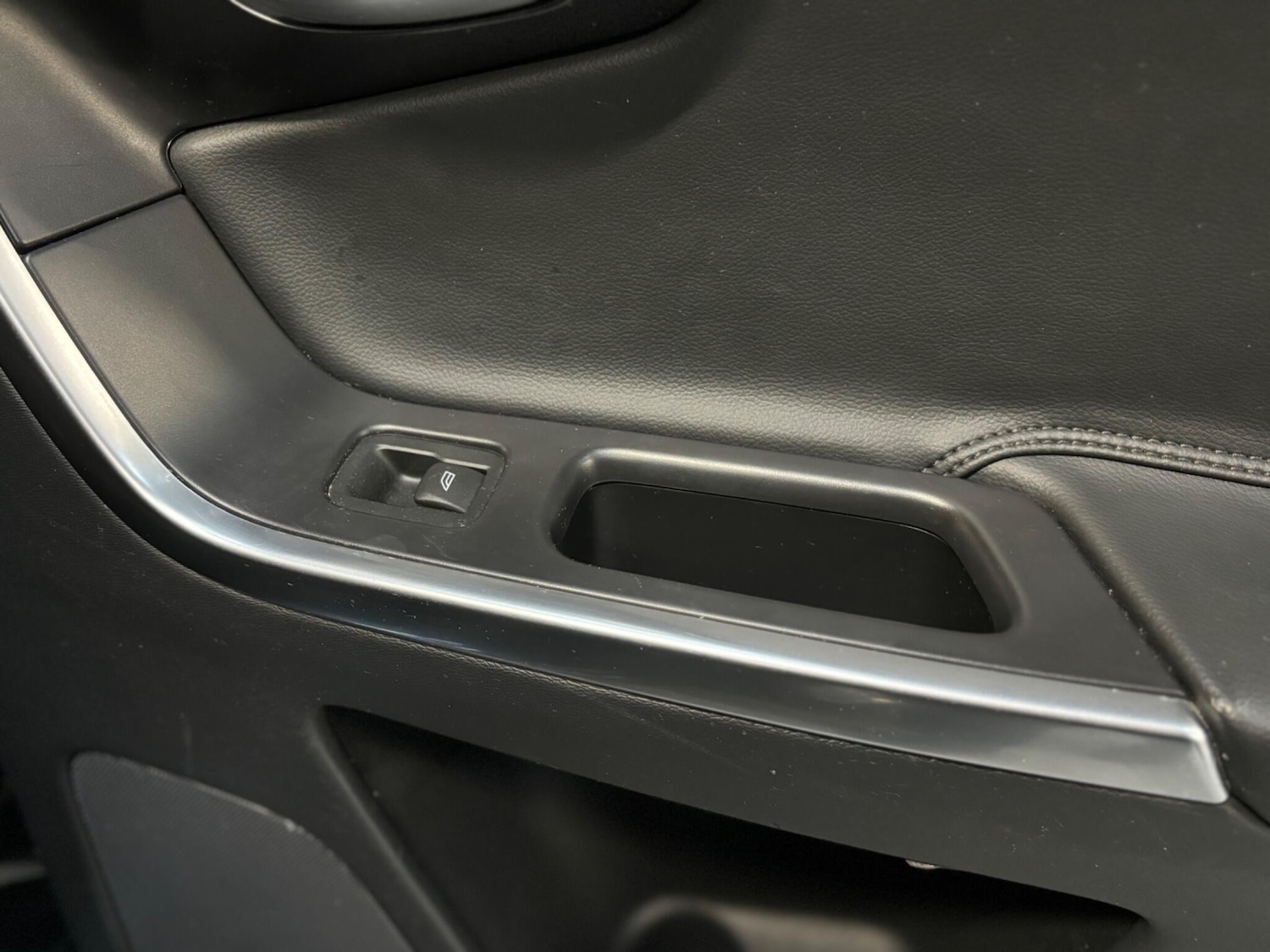 Used Volvo XC60 for sale - 78115979: Photo 16