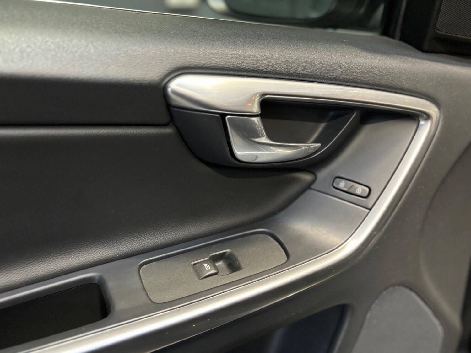 Used Volvo XC60 for sale - 78115979: Photo 17