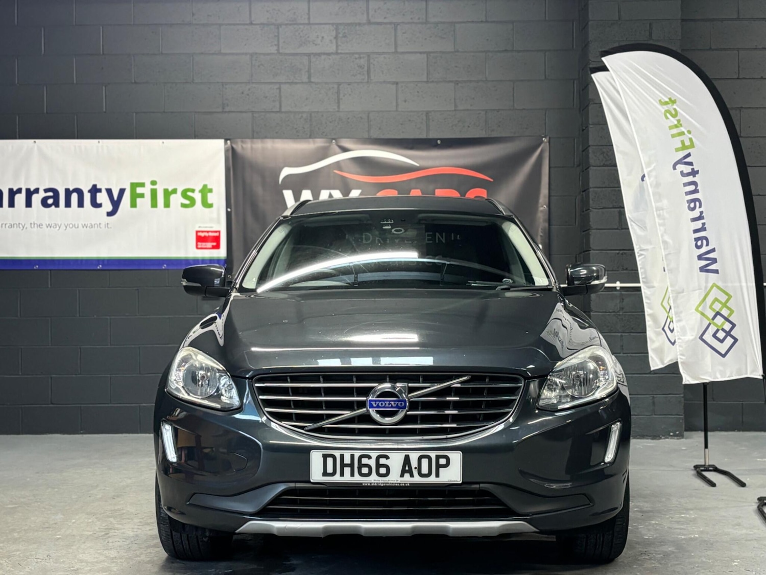 Used Volvo XC60 for sale - 78115979: Photo 2