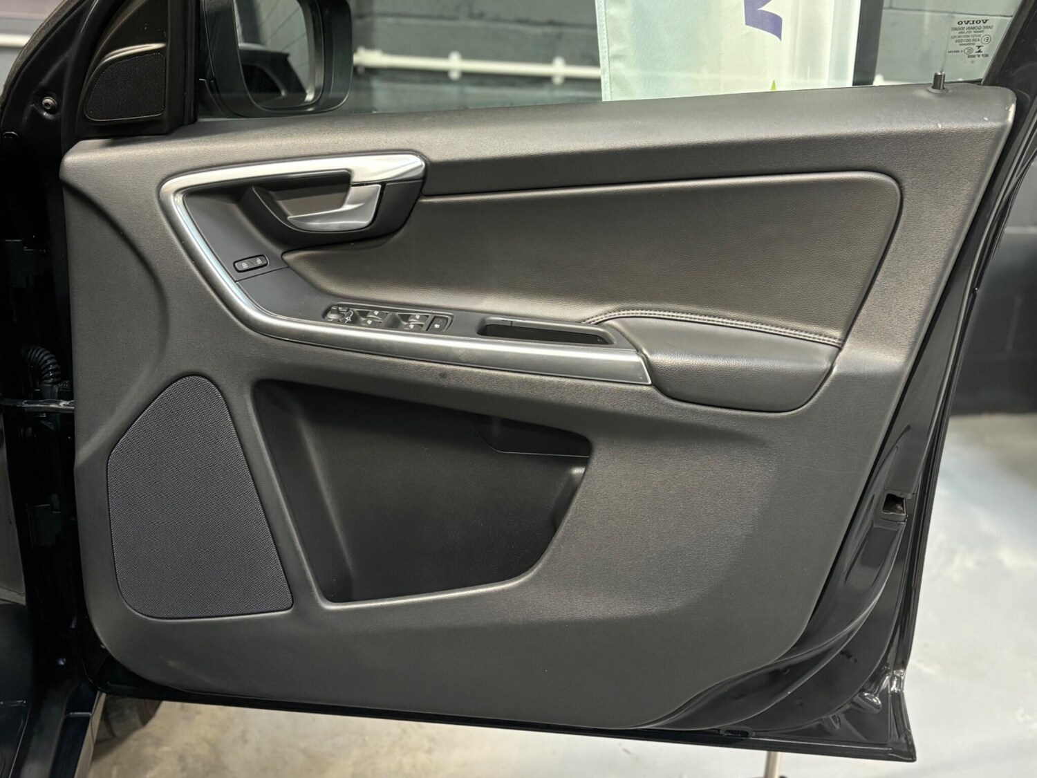 Used Volvo XC60 for sale - 78115979: Photo 26