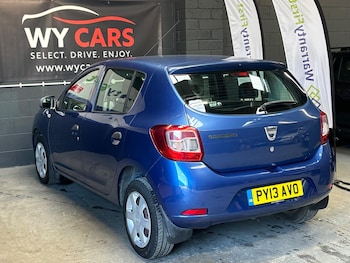 Used Dacia Sandero 2013 for sale - 78517497: Photo