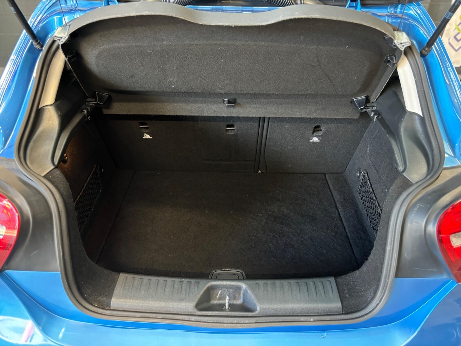 Used Mercedes-Benz A-Class 2016 for sale - 77892273: Photo 38