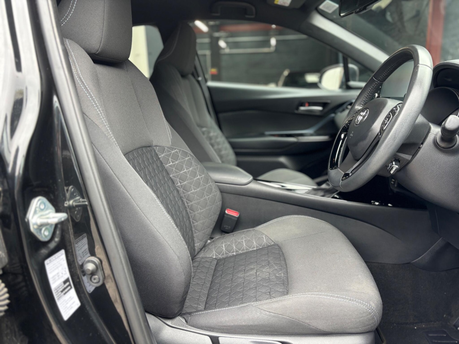 Used Toyota C-HR 2021 for sale - 78100251: Photo 10