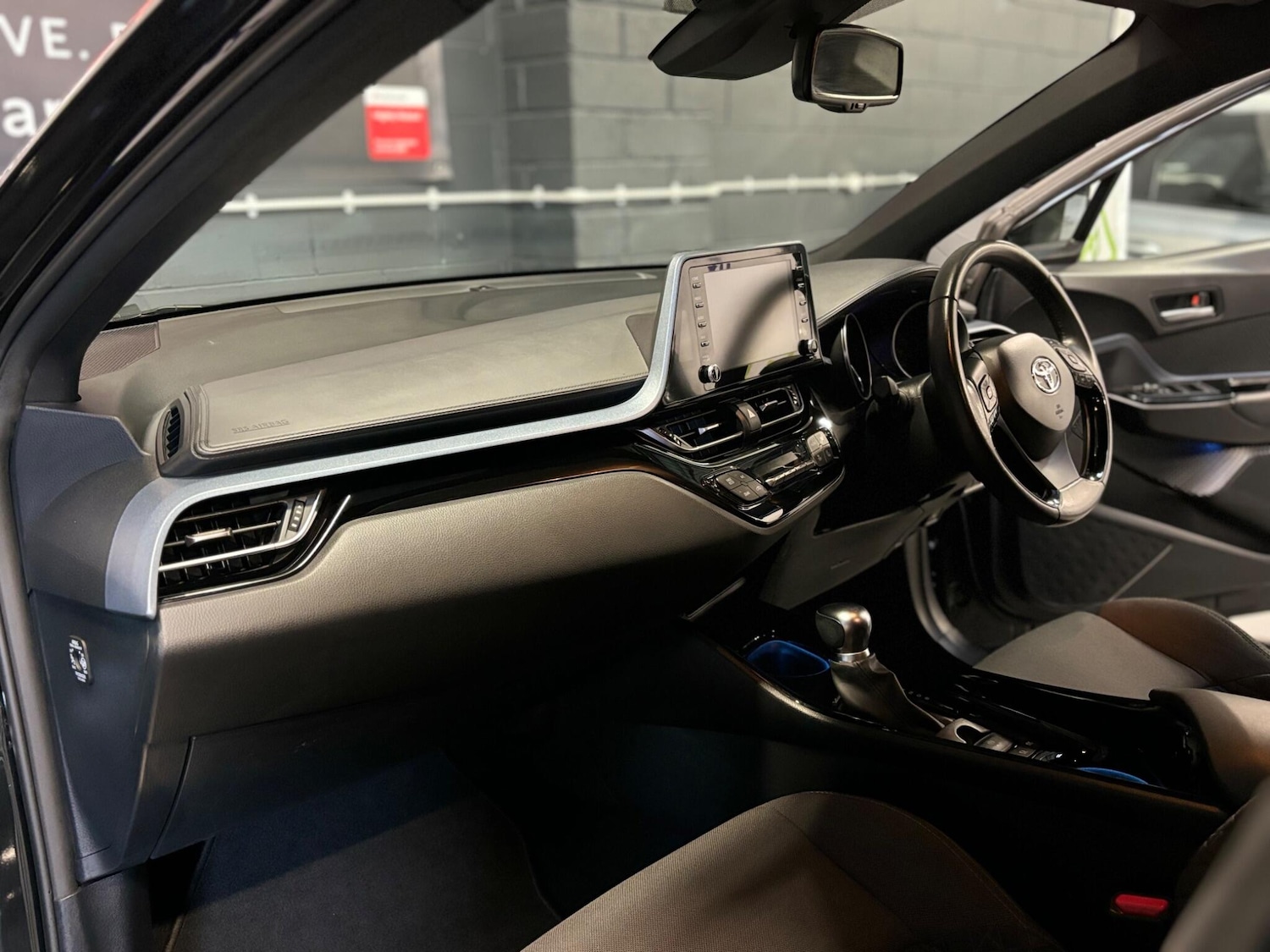 Used Toyota C-HR 2021 for sale - 78100251: Photo 12