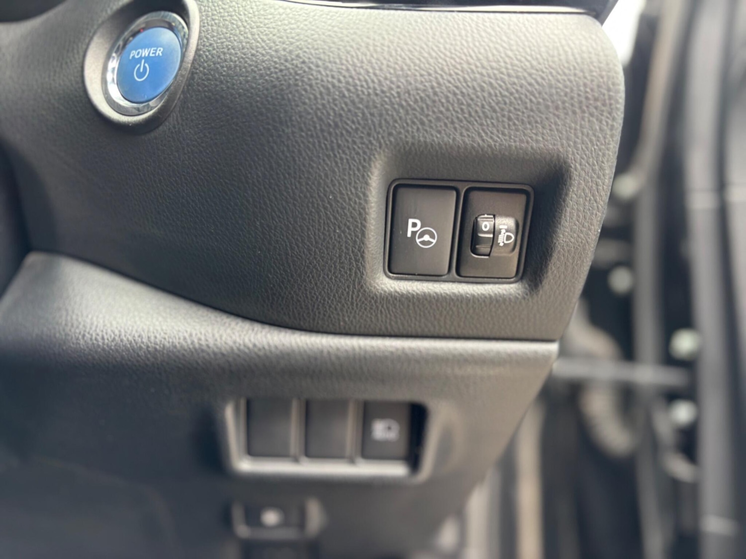 Used Toyota C-HR 2021 for sale - 78220350: Photo 14