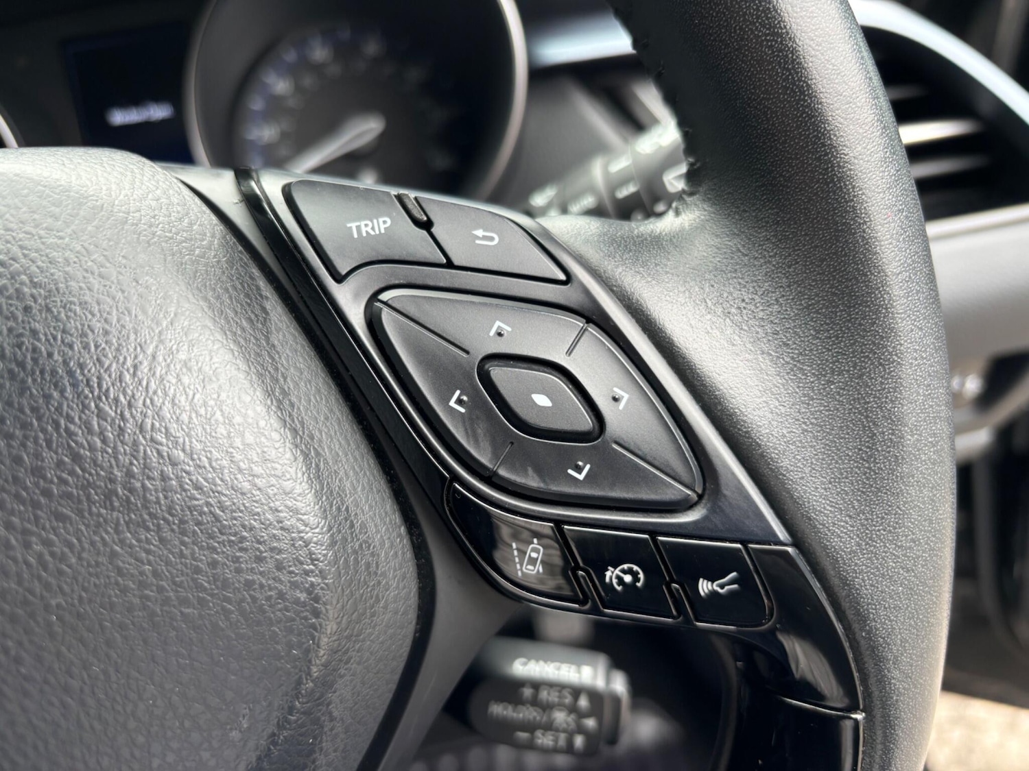 Used Toyota C-HR 2021 for sale - 78220350: Photo 17