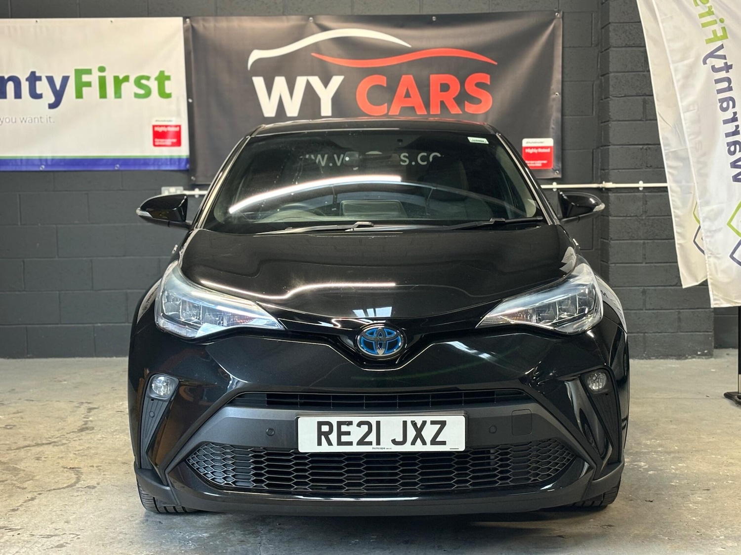 Used Toyota C-HR 2021 for sale - 78220350: Photo 2