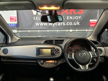 Used Toyota Yaris 2012 for sale - 79349005: Photo